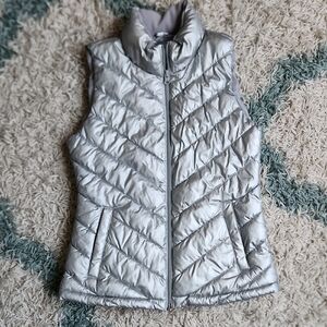 GAP Silver Quilted Puffy Vest EUC